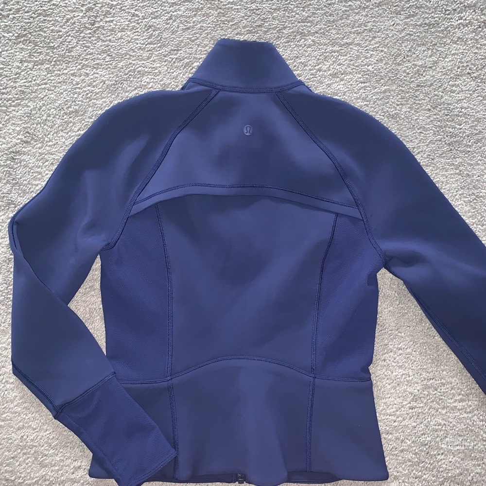 LULULEMON ZIP UP JACKET